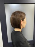ショートボブ