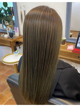 ラッフィスリール(Raffee Sourire) ダメージケア透明感カラー