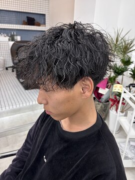 メイドバイスティーン(MADE BY STEEN) ツイストスパイラルパーマ