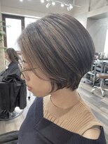 シーン(seen.) 白髪ぼかし/ハイライト/大人ショート