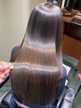 クヴェル バイ アーバン(KVELL by urban.)