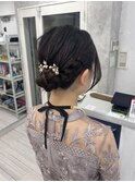 ルーズシニヨンアレンジ