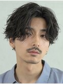 大分ツイストフェザーパーマメンズカット刈り上げセンターパート