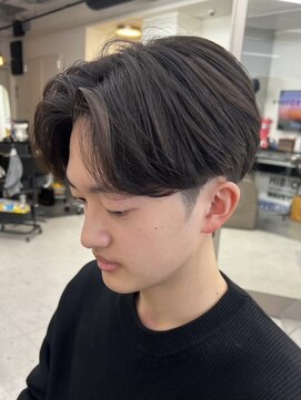 グッドタイムエフティフィフス 横浜西口(GoodTimes ft.fifth) 横浜ニュアンスパーマセンターパート緩めフェザーパーマ40代◆