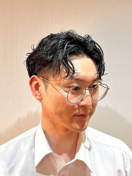 ジェントル(GENTLE) センターパートが映える大人韓国風メンズヘア