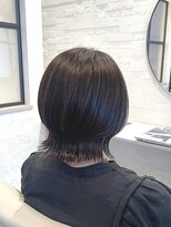 ライラ(Rila)&nbsp;外ハネウルフボブ