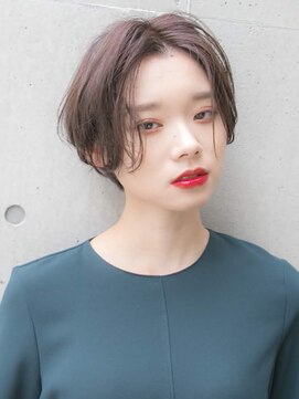 ルティア 池袋(Lutia) センターパートショートボブ