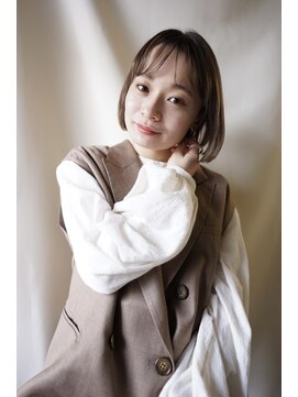 ナンバー アンフィール 渋谷(N° anfeel) オリーブベージュ　ミニボブ