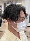 波巻きパーマセンターパートツーブロックスパイラルパーマ