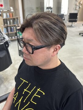 ラック(LUCK) ダークアッシュ/アッシュブラック/カルマパーマ/ベリーショート