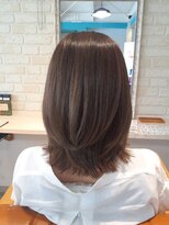美容室 アルテモーダ ミディアムレイヤー