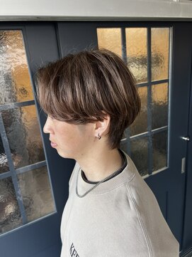 エミノスベース(Eminos base) メンズセンターパート