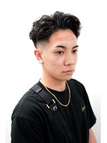 グラシアス(gracias)&nbsp;メンズカットアップバングサーフカールスキンフェード0801