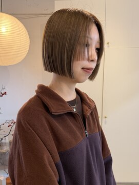 ライン(LINE) ミニボブ/ハイトーン/ミルクティーベージュ