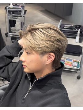 ステラ(STELLA) メンズ/バレイヤージュ/センターパート/ブリーチ＆ダブルカラー