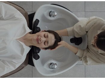 ヘアーアンドスパ レーネ(hair&spa Lene)の写真/ヘッドスパ付きのメニューが充実☆眠ってしまうほどの贅沢な時間で癒されましょう…♪