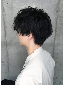 ゼンコー アオヤマ(ZENKO Aoyama) 横顔が素敵に決まる無造作ウェーブマッシュ【表参道、青山】