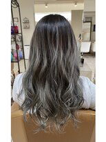 エムスラッシュ みなとみらい馬車道店(M SLASH)&nbsp;M.SLASH/ハイライトカラー/グレージュ/アッシュグレージュ