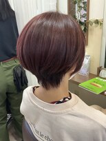 コアフィールフィス(COIFFURE fils) 【見附 今町】女子 襟足すっきりショート ピンクカラー