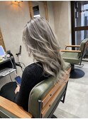 nバレイヤージュ、ハイライト、レイヤーロング、グレーベージュ