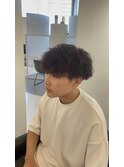 【メンズ】ツイストスパイラルパーマ×ピンクベージュ