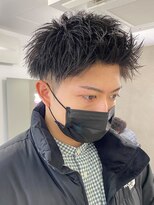 アップバングツーブロックバーバーフェードツイストメッシュ