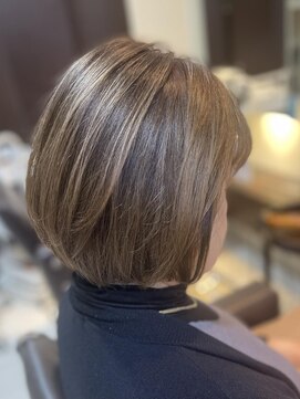 スティラ スムース 高田馬場(Stilla smooth) イルミナカラーで白髪ぼかしカラー