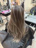 ジュイル ハラジュク(JEWIL HARAJUKU) 印影を感じるハイライトバレイヤージュ