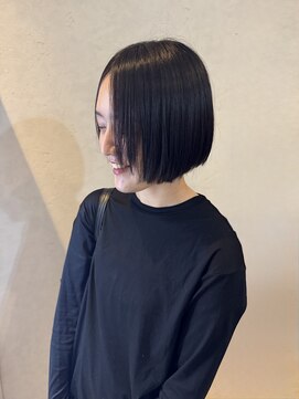アンビ(ambi) 髪質改善ストレート×シンプルミニボブレイヤー