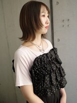 ユノ(juno) くびれレイヤーボブ