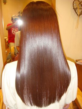 ヘアー クリエーション アピアー(Hair Creation Appear) 夏のダメージをそのままにしないで！ピカリンコ・トリートメント