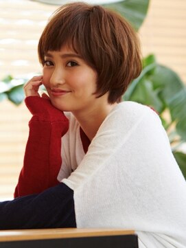 エマージュ 新宿(Emerge) ☆お手入れ簡単キュートなマッシュショート☆