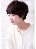 ネイビーカラーの美髪フレンチボブ風マニッシュショート
