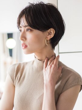 サーカス バイ ビュートリアム 青山(CIRCUS by BEAUTRIUM) マッシュショート20代30代40代大人可愛い暗髪うる艶髪青山表参道