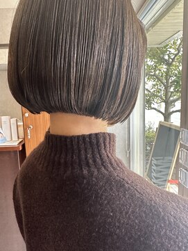 ブルー(blue) ボブ　切りっぱなしボブ