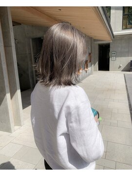 シェーン 仙台駅広瀬通店(schon) フォギーグレージュ