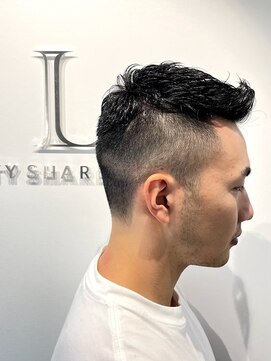 リバティシェアバーバー 銀座2nd(LIBERTY SHARE BARBER) スキンフェードコテパーマ濡れパンマッシュパーマ[銀座<理容室>]