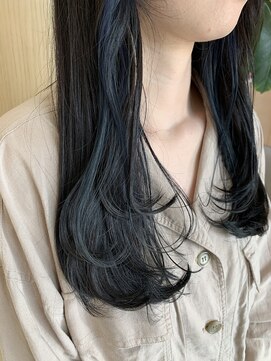 アドラーブル 万代店 (adorable) ロングレイヤー韓国風ブルーブラック