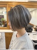 ハイライト　レイヤー ショートヘア　ボブ　くびれレイヤー 
