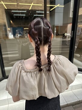 ユーア(yuur.) お呼ばれツインhair set