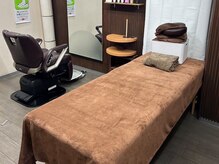 スタジオヘアドゥ(STUDIO HAIR DO)の雰囲気（エステベッド完備。マッサージエステはお任せ下さい★）