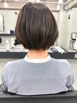 エンディアリング 東銀座(Endearing) ★レイヤーカット イメチェン 美髪 ホワイトブロンド