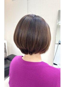 ネセサリー(necessary) ショートボブ
