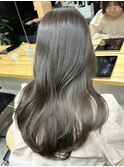 オリーブグレージュ