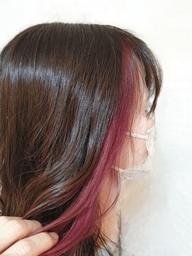 フェイスフレーミングカラーインナーカラー小顔ピンクレッド