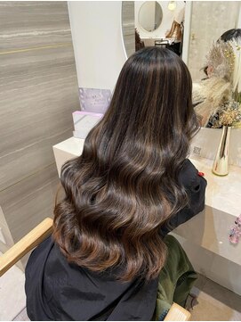 ラビス クローバー(Lovis clover) Bane☆艶髪ハイライト