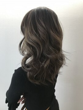 ステア メゾン(stir maison) 大人かっこいいアッシュグレージュ☆MAKOTO