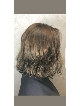 ヘアサロンM 新宿 外ハネボブ/アッシュブラウン/ネオウルフ/デザインカラー