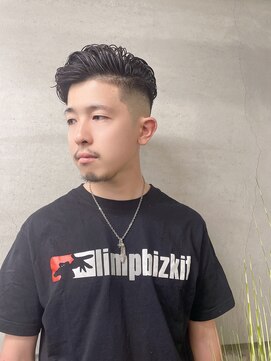 ロンドガルマン 名古屋(Lond GULLMAN) Ryu指名フェード刈り上げアップバングポマード仕上げ