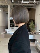 ステン(sten)&nbsp;顎ラインボブ/切りっぱなしボブ/タッセルボブ/グレージュカラー